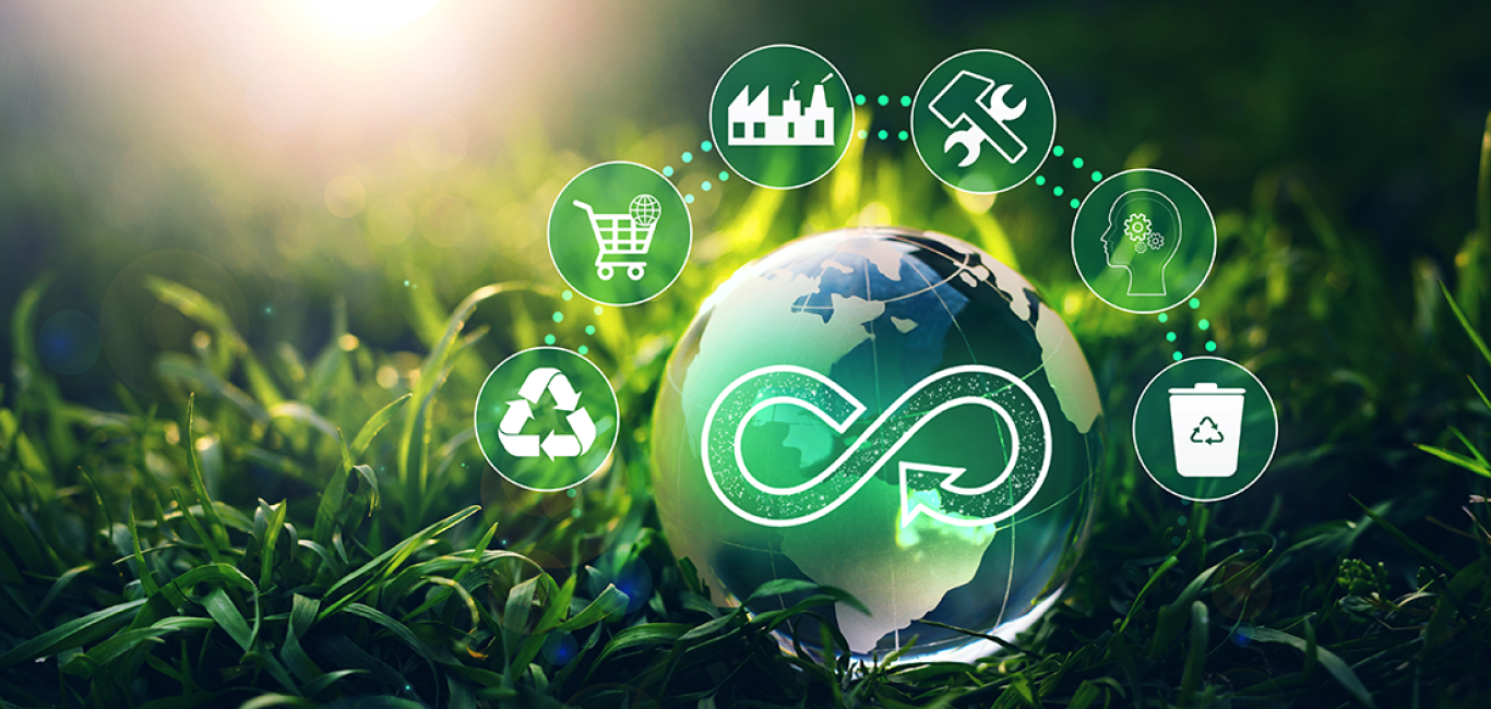 Révolution circulaire :  L'avenir écologique de l'industrie - globe et green logos